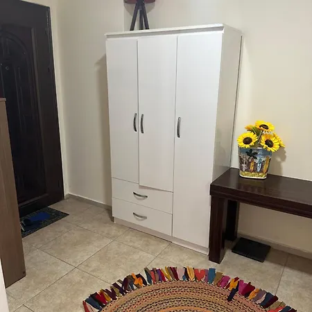 Cosy Flat In The City Centre Apartman *